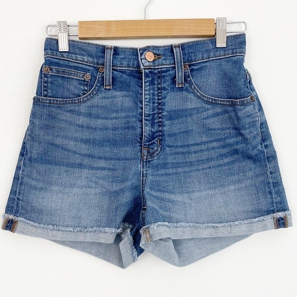 J. Crew Blue Wash Classic Denim Jean Short Size 26 - Picture 1 of 10